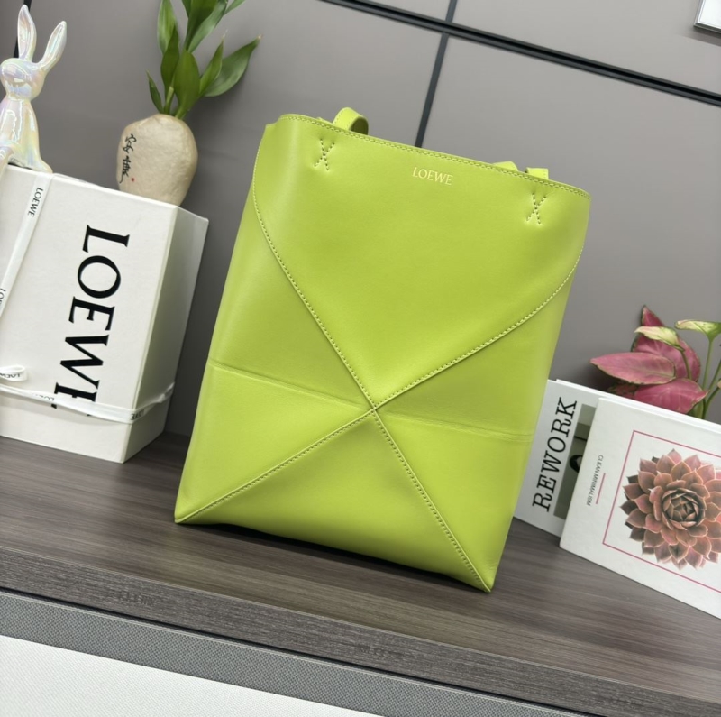 l*ew* shopping bags